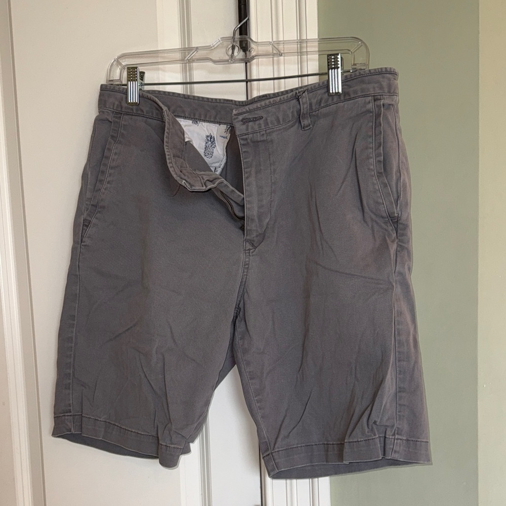 Tommy Bahama Men's Gray Flat Front Shorts